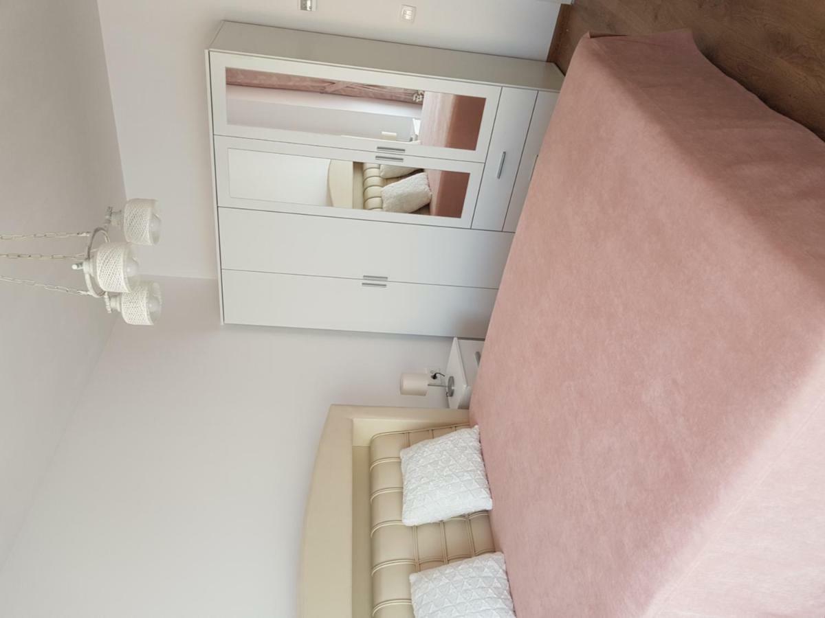 Apartament Monadin 3 Brašov Exteriér fotografie