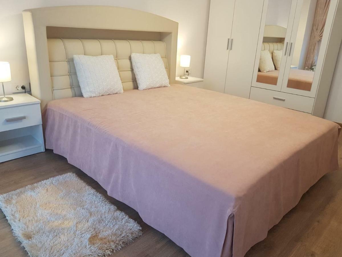 Apartament Monadin 3 Brašov Exteriér fotografie