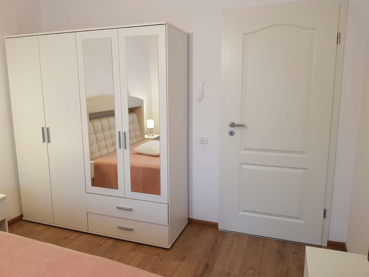 Apartament Monadin 3 Brašov Exteriér fotografie