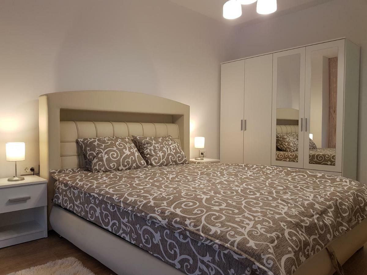 Apartament Monadin 3 Brašov Exteriér fotografie
